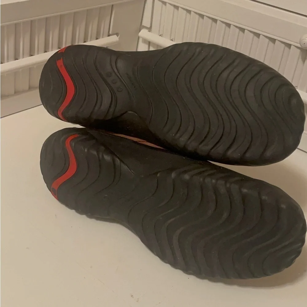 Clarks extant room
